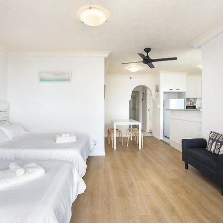 1 Bedroom And 1 Living Room Family Suite โกลด์โคสต์ ภายนอก รูปภาพ