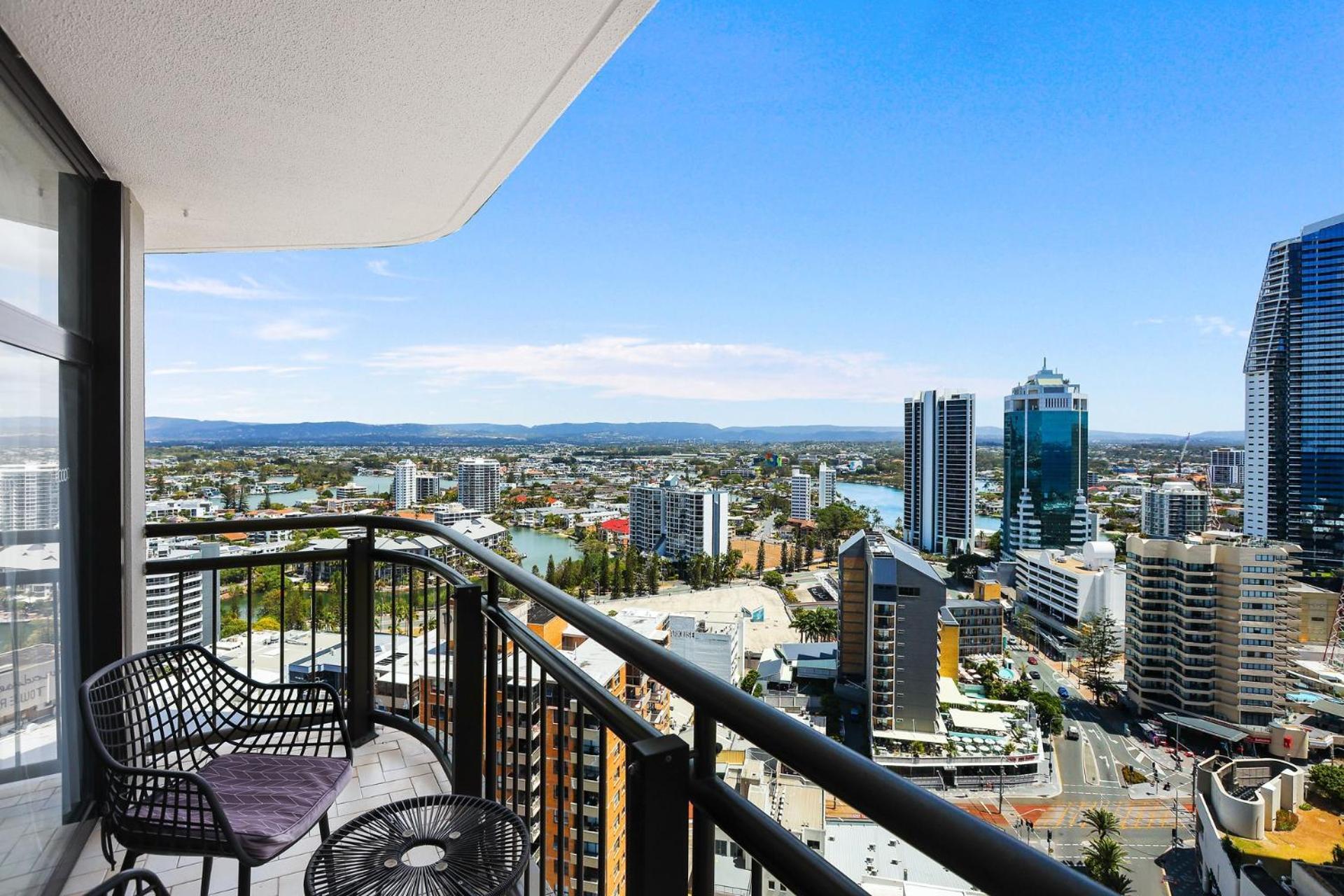 1 Bedroom And 1 Living Room Family Suite โกลด์โคสต์ ภายนอก รูปภาพ